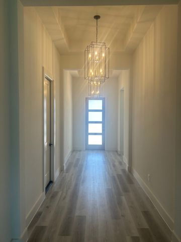 415 E Burks Street, Pilot Point, TX 76258
