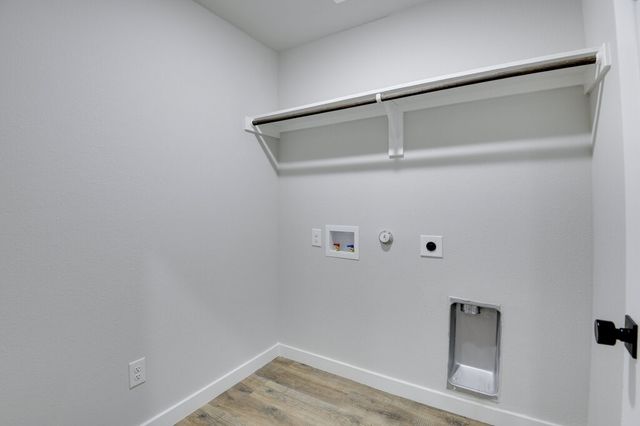 4402-4404-4406 Clovis Court, Midlothian, TX 76065