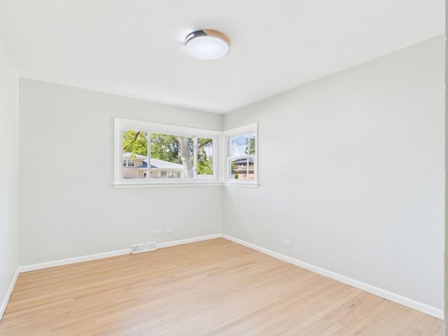 16712 Elm Street, South Holland, IL 60473