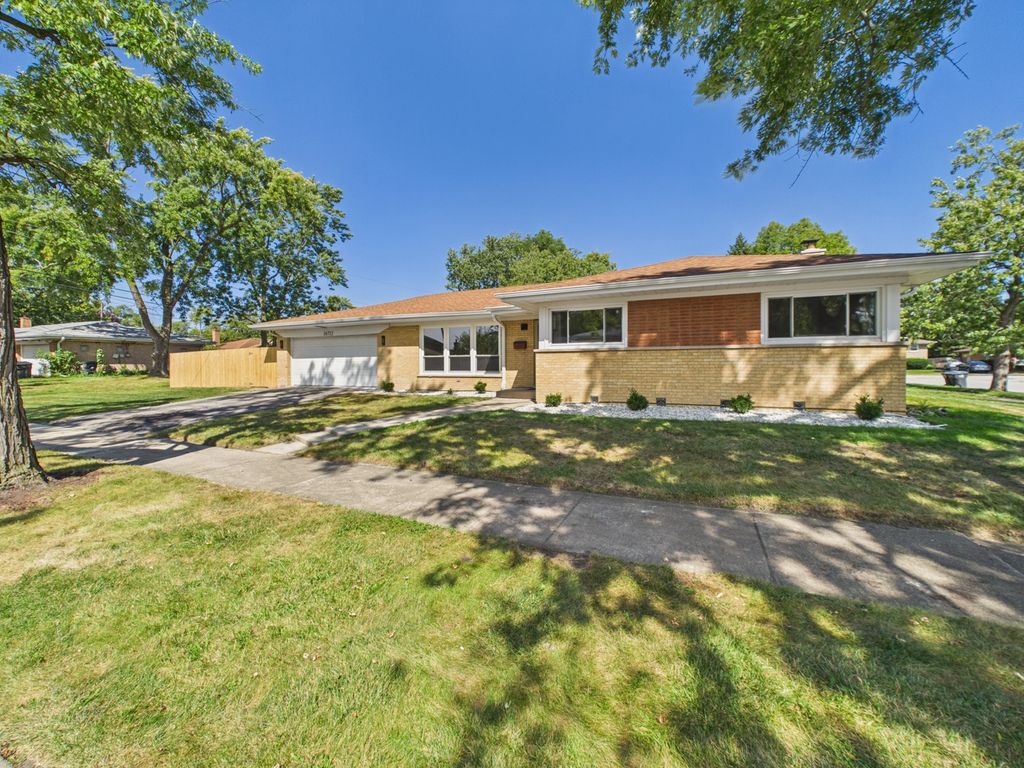 16712 Elm Street, South Holland, IL 60473