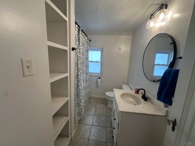 203 Ardussi Avenue, Saginaw, MI 48602