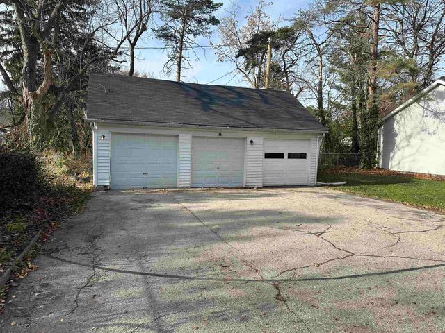 203 Ardussi Avenue, Saginaw, MI 48602