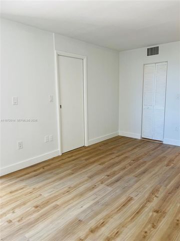 2333 Brickell Ave 308, Miami, FL 33129