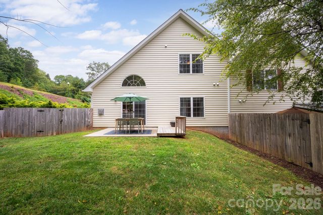 44 Viera Drive, Swannanoa, NC 28778