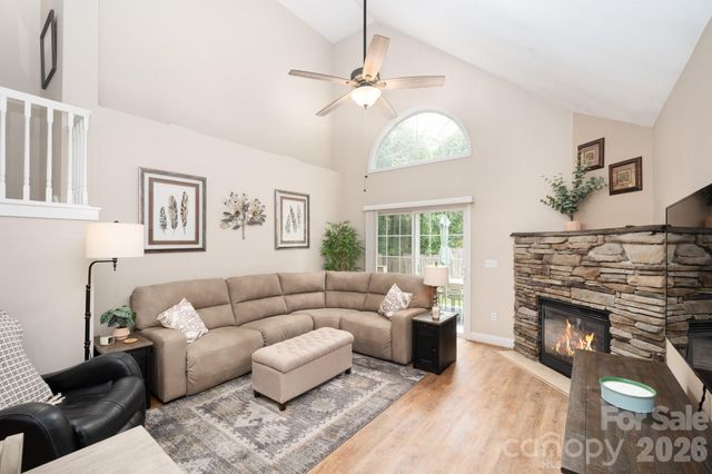 44 Viera Drive, Swannanoa, NC 28778