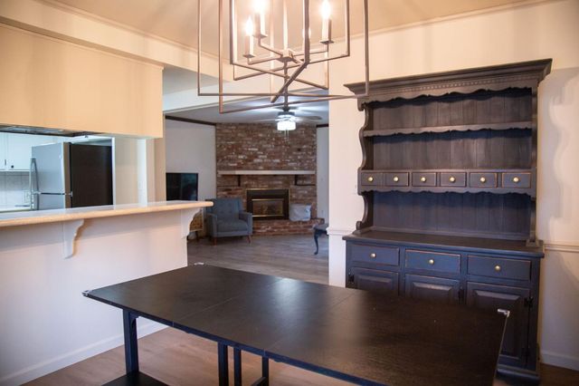 1208 Bristol Ct, Modesto, CA 95350