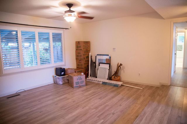 1208 Bristol Ct, Modesto, CA 95350