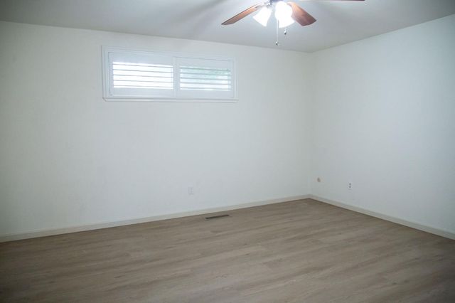 1208 Bristol Ct, Modesto, CA 95350