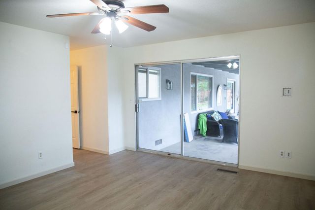 1208 Bristol Ct, Modesto, CA 95350