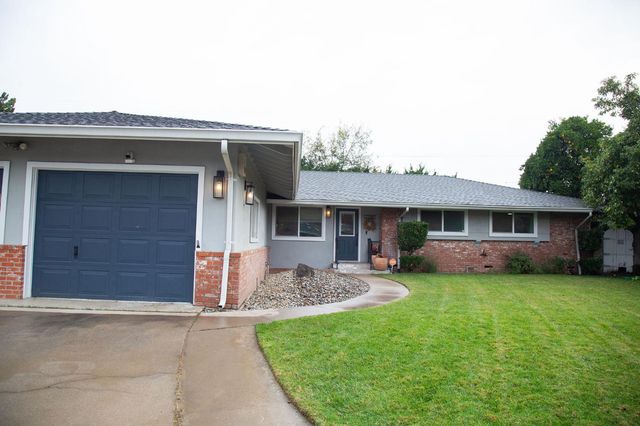 1208 Bristol Ct, Modesto, CA 95350