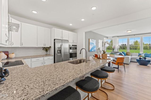 905 Ball Field Alley 106, Cary, NC 27511