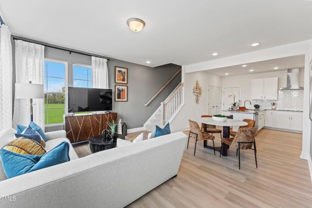 905 Ball Field Alley 106, Cary, NC 27511