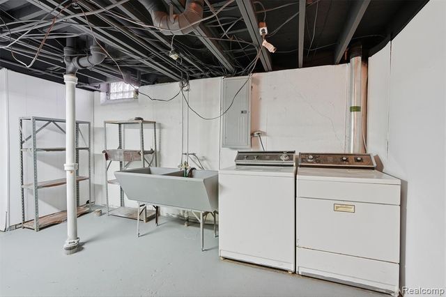 14530 Northfield Boulevard, Oak Park, MI 48237