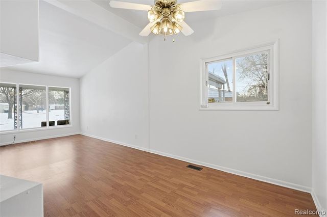 14530 Northfield Boulevard, Oak Park, MI 48237