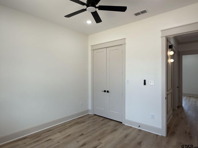 17038 Woodcrest Circle, Lindale, TX 75771