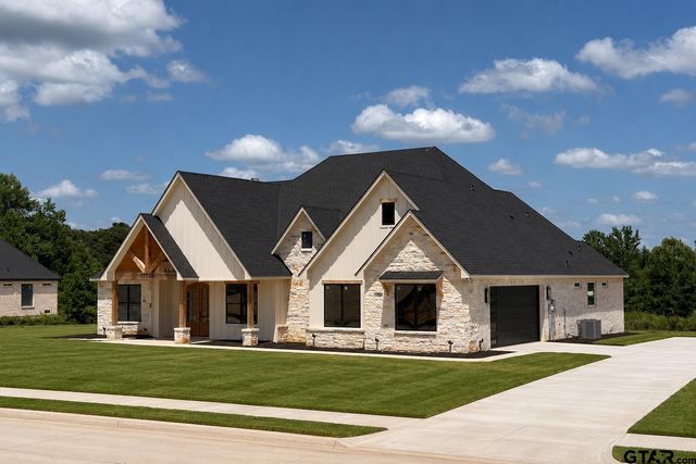 17038 Woodcrest Circle, Lindale, TX 75771
