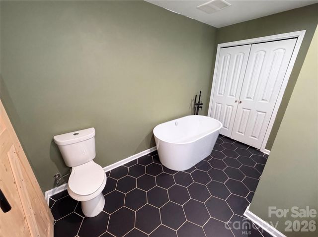 1520 Herrin Avenue, Charlotte, NC 28205