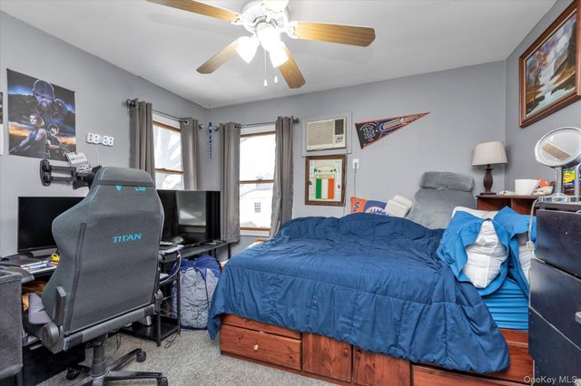 18 Derby Court, Malverne, NY 11565