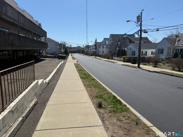 8 Wardwell Street APT 5, Stamford, CT 06902