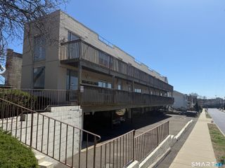 8 Wardwell Street APT 5, Stamford, CT 06902