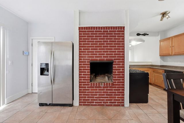 25 East St, Grafton, MA 01536