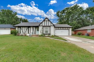 1009 S Cypress, Wichita, KS 67207