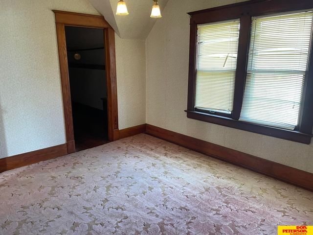 325 Crystal Street, Lyons, NE 68068