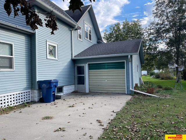 325 Crystal Street, Lyons, NE 68068