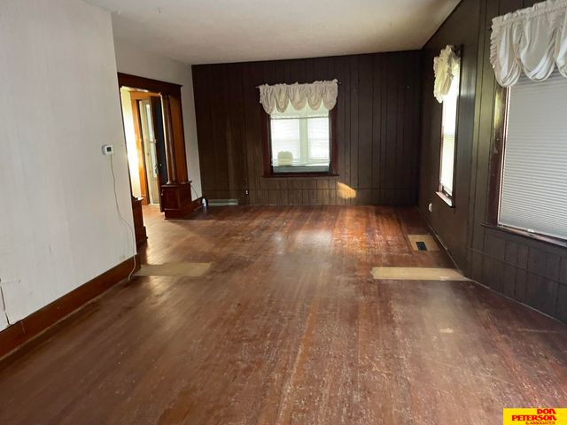 325 Crystal Street, Lyons, NE 68068