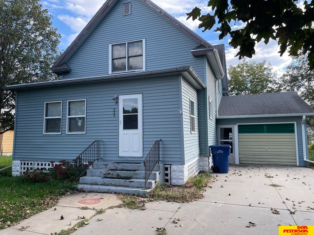 325 Crystal Street, Lyons, NE 68068