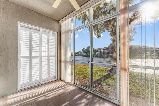 7832 E Exeter Boulevard 102, Tamarac, FL 33321