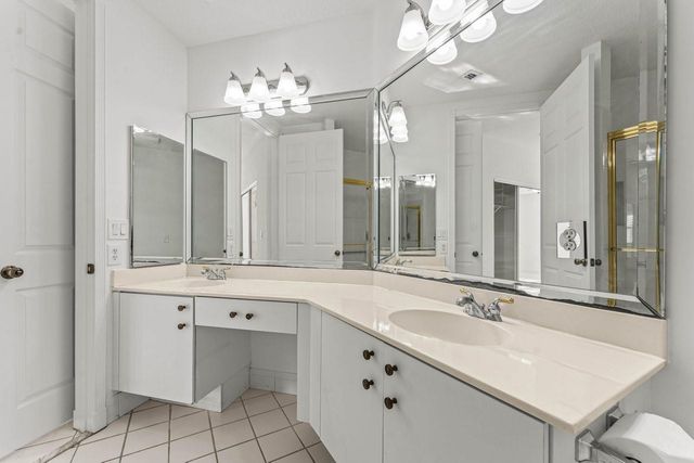 7832 E Exeter Boulevard 102, Tamarac, FL 33321