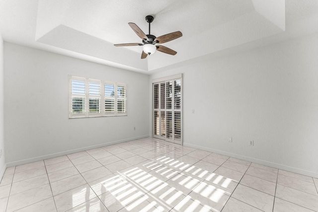 7832 E Exeter Boulevard 102, Tamarac, FL 33321