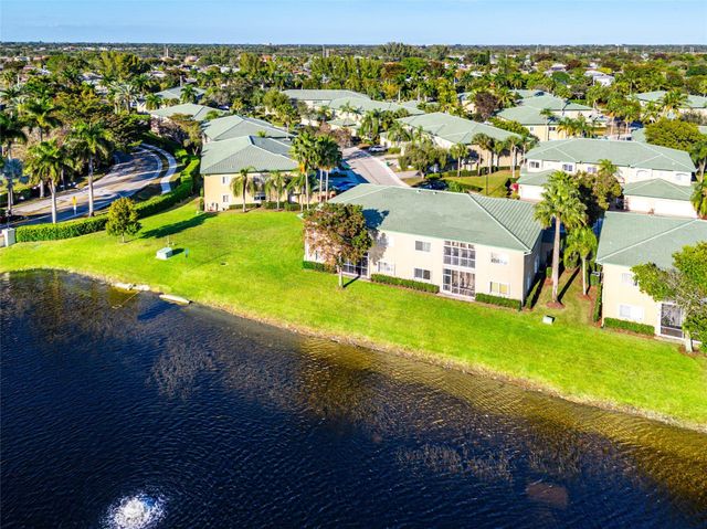 7832 E Exeter Boulevard 102, Tamarac, FL 33321