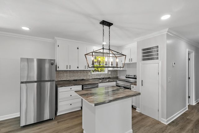 130 Young America Drive, Dothan, AL 36303