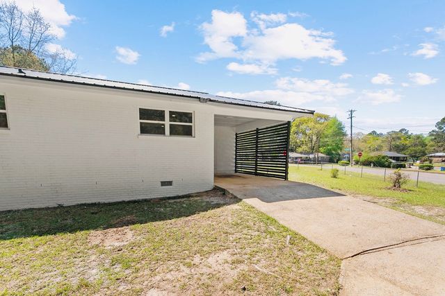 130 Young America Drive, Dothan, AL 36303