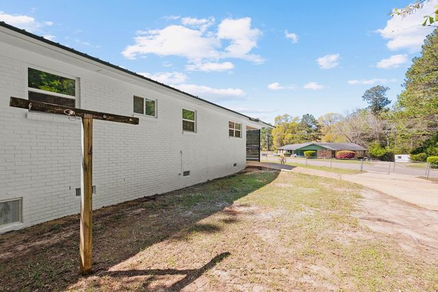 130 Young America Drive, Dothan, AL 36303