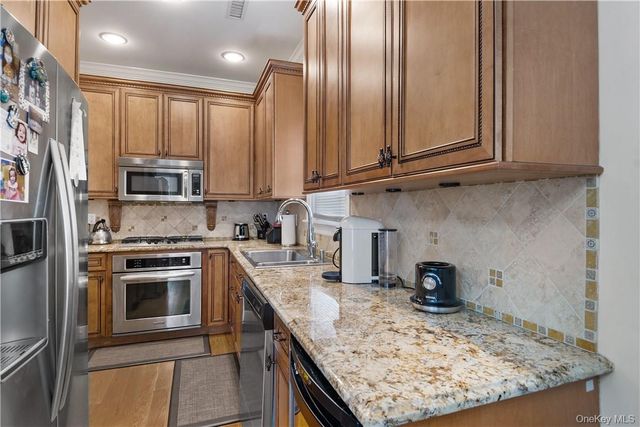 46 Morgan Street 2, Eastchester, NY 10709