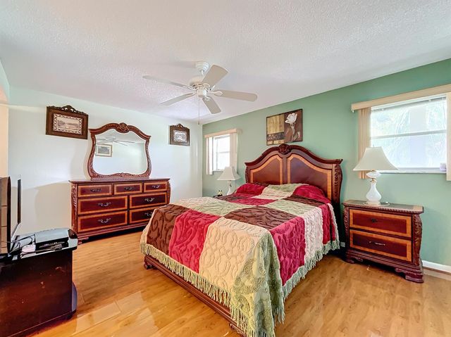 6080 NW 44th Street 408, Lauderhill, FL 33319