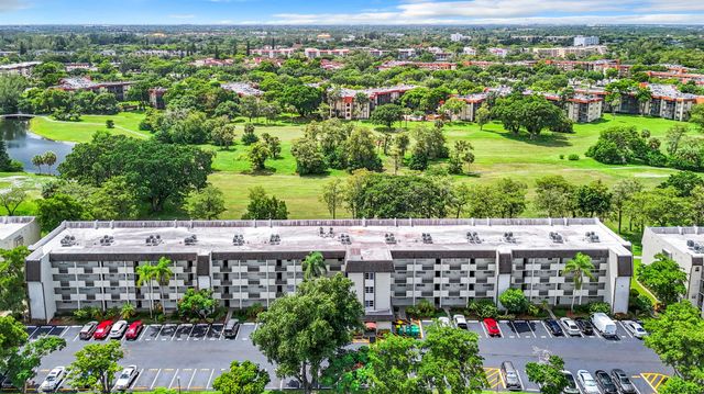 6080 NW 44th Street 408, Lauderhill, FL 33319