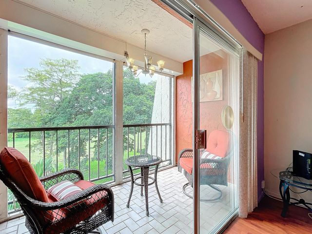 6080 NW 44th Street 408, Lauderhill, FL 33319