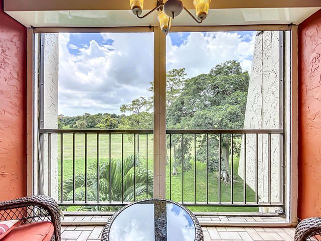 6080 NW 44th Street 408, Lauderhill, FL 33319