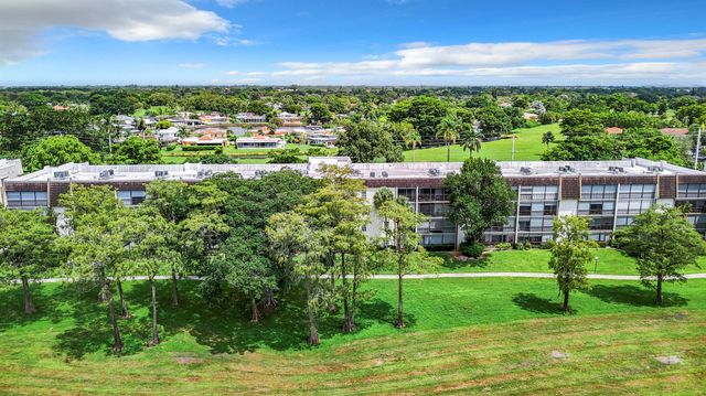 6080 NW 44th Street 408, Lauderhill, FL 33319