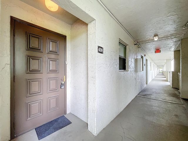 6080 NW 44th Street 408, Lauderhill, FL 33319