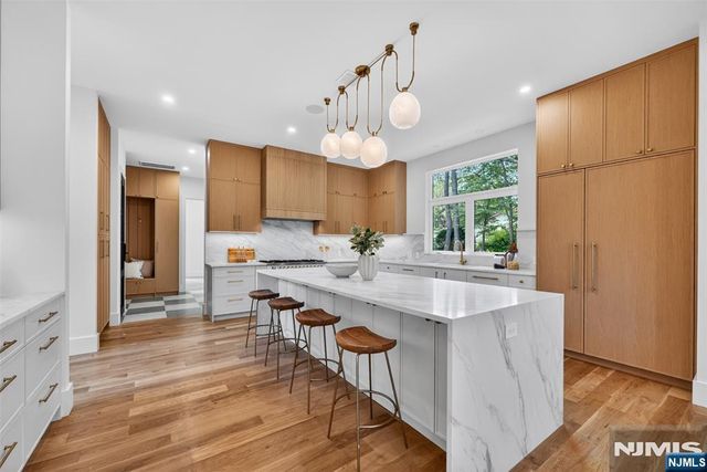 26 Collins Avenue, Closter, NJ 07624