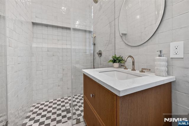 26 Collins Avenue, Closter, NJ 07624
