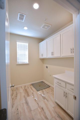 3936 Purple Finch Lane, Modesto, CA 95355