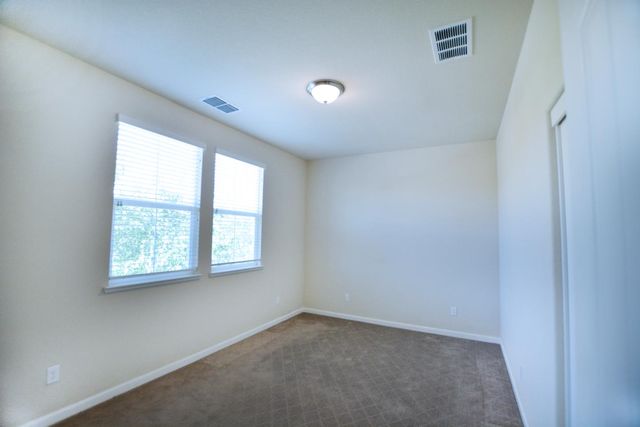 3936 Purple Finch Lane, Modesto, CA 95355