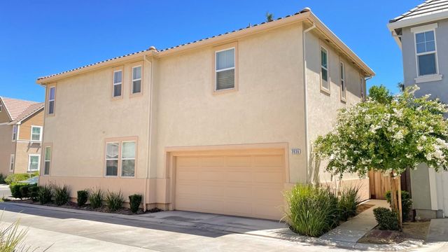 3936 Purple Finch Lane, Modesto, CA 95355
