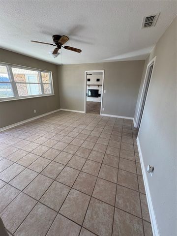 7342 Fm 1810, Chico, TX 76431